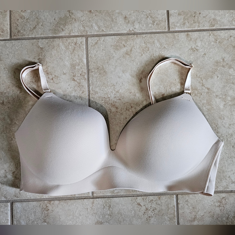 VS Push-up Cream Bra